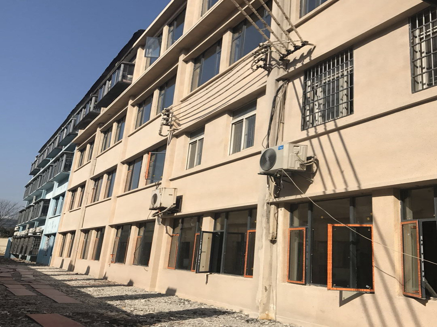 田林路400號(hào)6